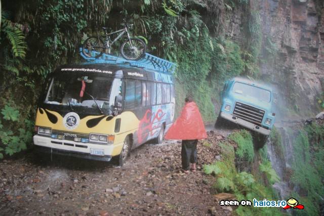 Traseul pentru permisul de conducere
camioane si autobuze, in Bolivia